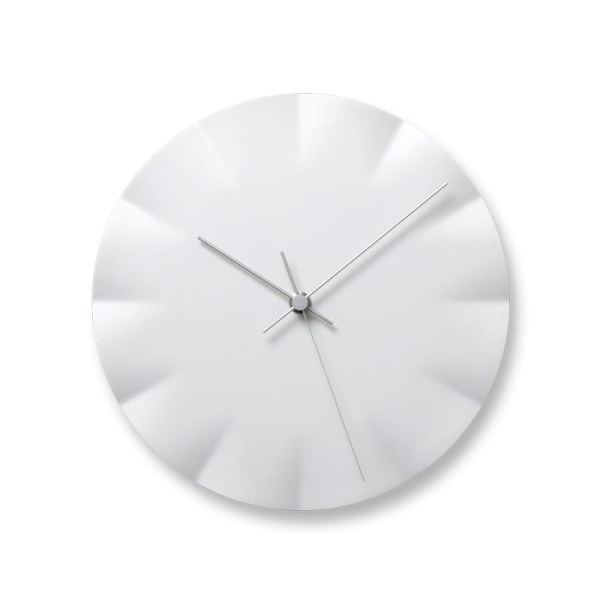 a beautiful and delicate design in white porcelain.