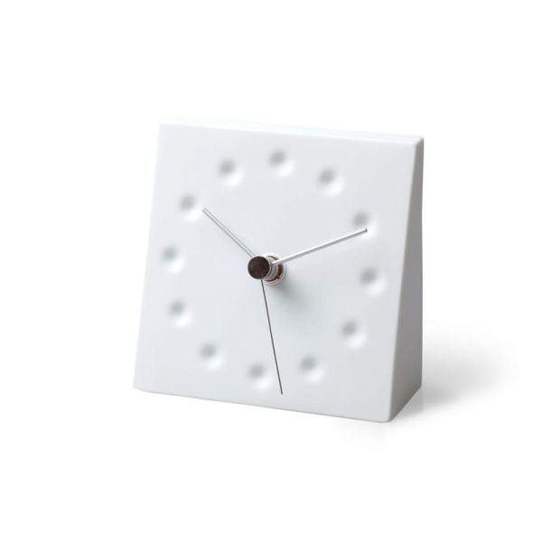 The number place holders appear to be made from raindrops dropping onto the surface