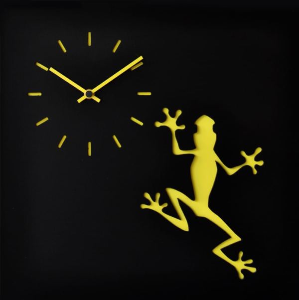 Black with yellow clock and frog image