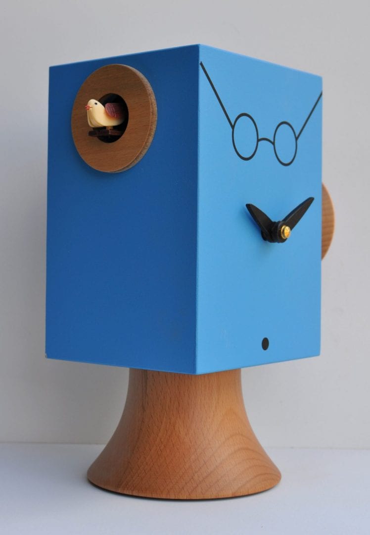 alternate view of lennon showing cuckoo detail