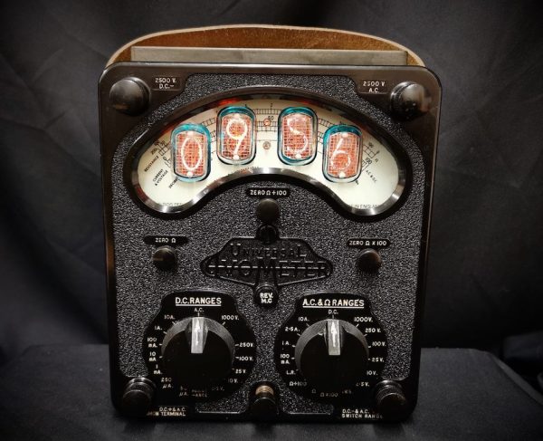 Heritage Avo bakelite clock