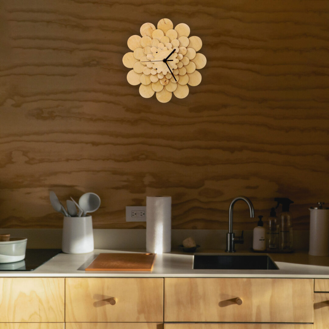 Medium Light Wood 'Dahlia' Wall Clock - Image 3